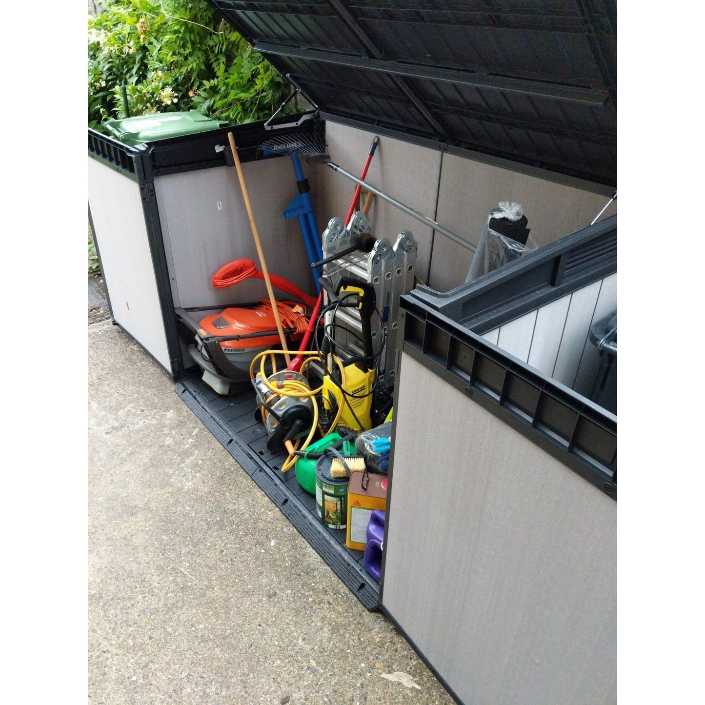 Keter 6×3 Oakland Grande Store Heavy Duty Plastic Shed – Grey