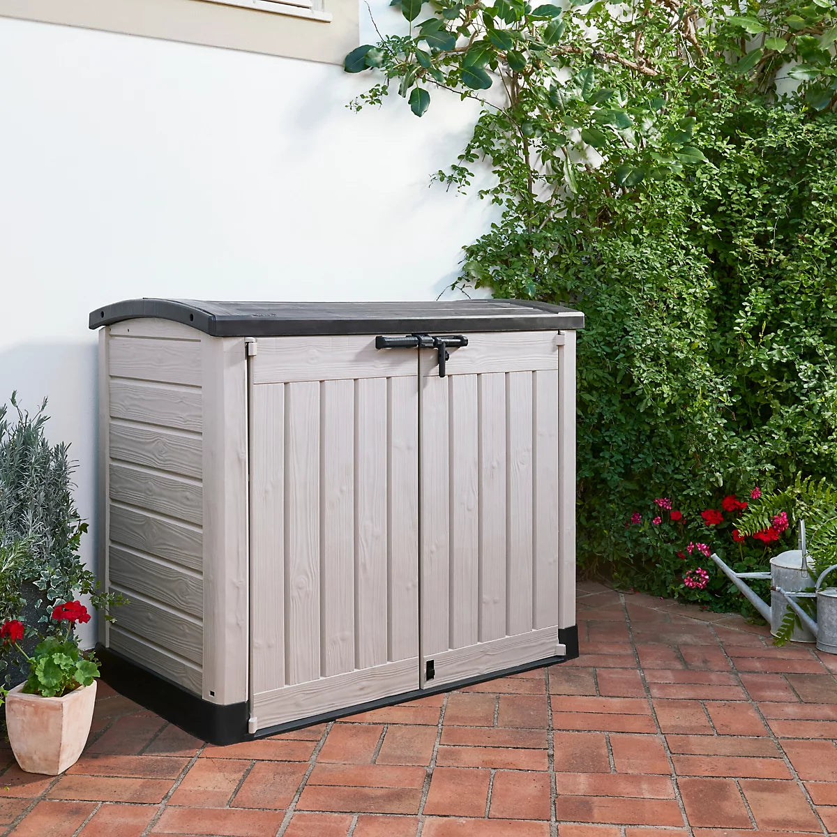 Keter Store-It-Out ARC 1200 L Garden Storage Box – Beige & Brown